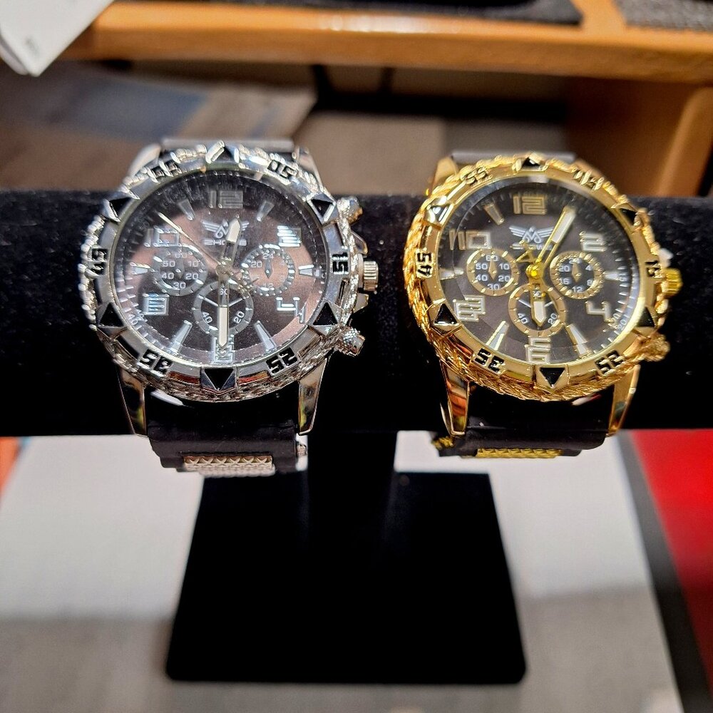 Men Fashion Round Dial Quartz Watches